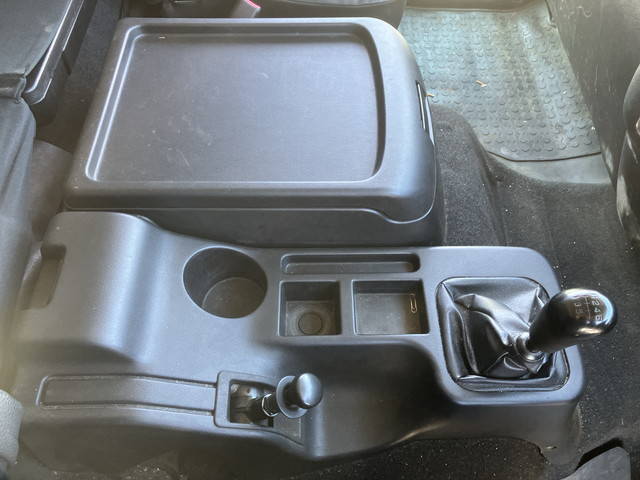 三菱ふそうファイターセーフティクレーン4段増トン（6t・8t）[写真35]