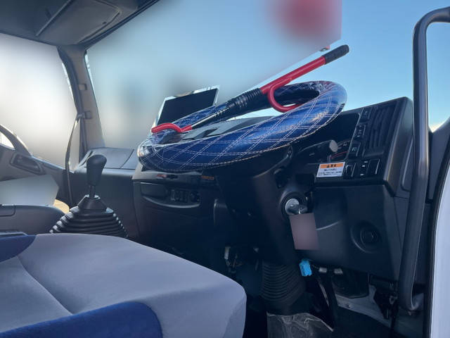 いすゞその他の車種セルフクレーン4段増トン（6t・8t）[写真31]