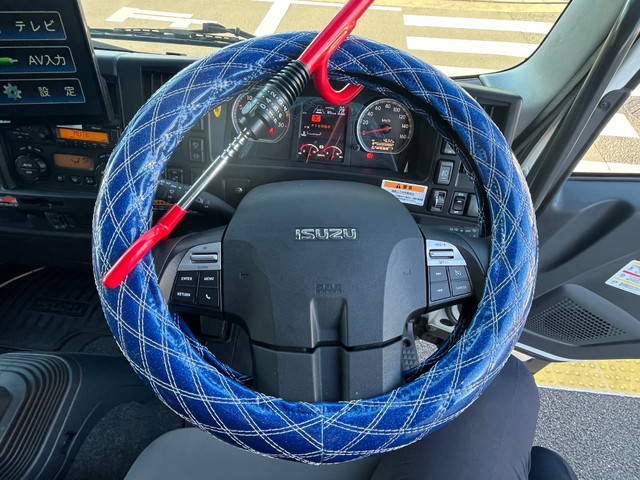 いすゞその他の車種セルフクレーン4段増トン（6t・8t）[写真35]