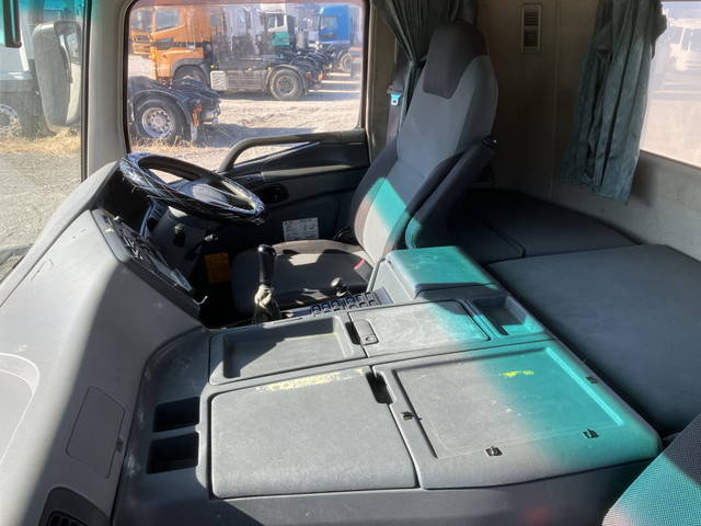 三菱ふそうスーパーグレートトレーラーヘッド（トラクターヘッド）大型（10t）[写真30]