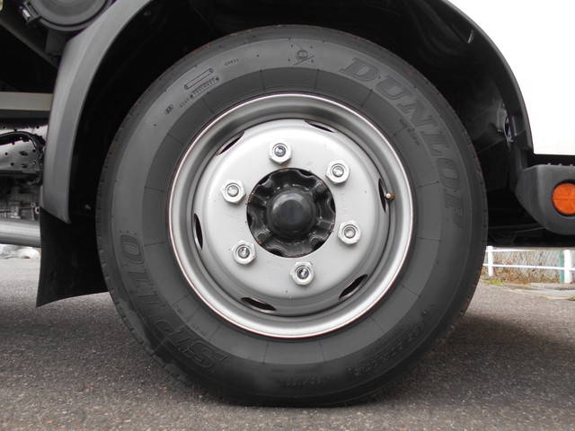 日野デュトロ平ボディ小型（2t・3t）[写真18]