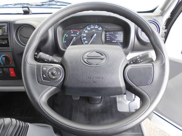 日野デュトロ平ボディ小型（2t・3t）[写真24]