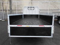 三菱ふそうキャンター平ボディ小型（2t・3t）[写真10]