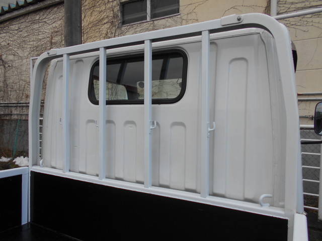 三菱ふそうキャンター平ボディ小型（2t・3t）[写真12]