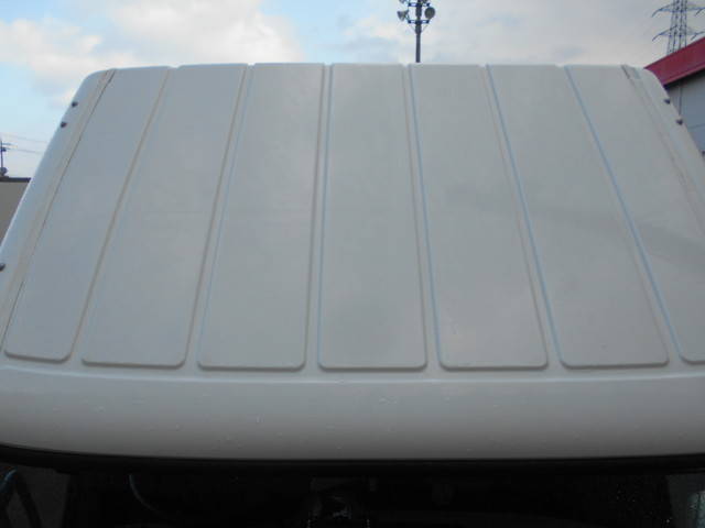 三菱ふそうキャンター平ボディ小型（2t・3t）[写真13]