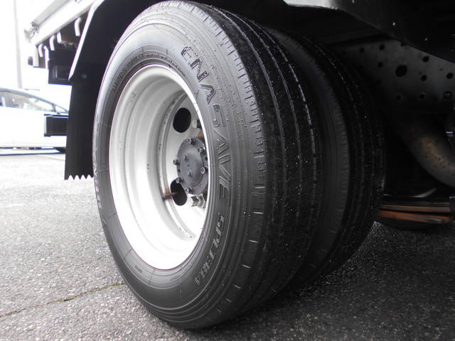 三菱ふそうキャンター平ボディ小型（2t・3t）[写真22]