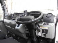 三菱ふそうキャンター平ボディ小型（2t・3t）[写真23]