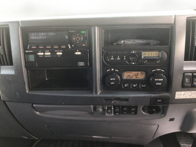 いすゞフォワードアルミウイング中型（4t）[写真37]