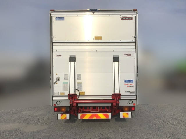 いすゞフォワードアルミウイング中型（4t）[写真09]