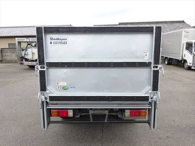 日野デュトロ平ボディ小型（2t・3t）[写真10]