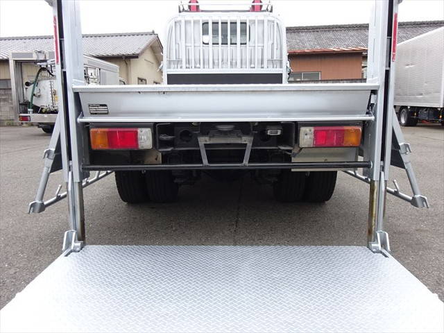 日野デュトロ平ボディ小型（2t・3t）[写真15]