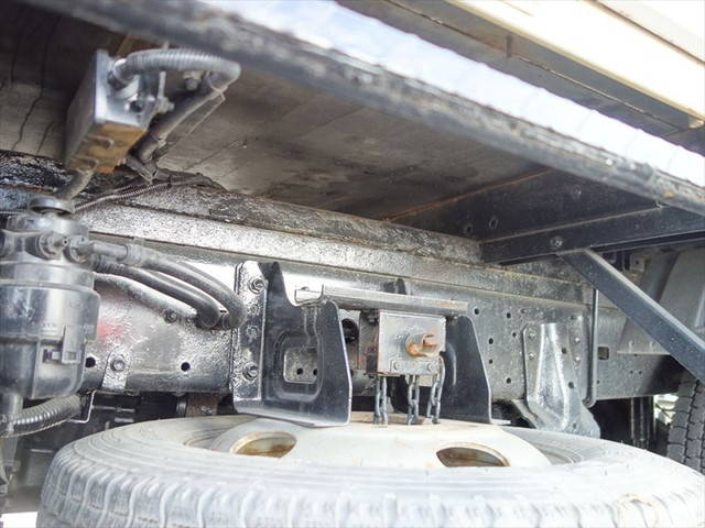 日野デュトロ平ボディ小型（2t・3t）[写真04]