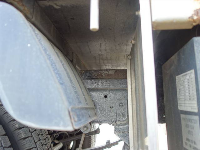 日野デュトロ平ボディ小型（2t・3t）[写真06]