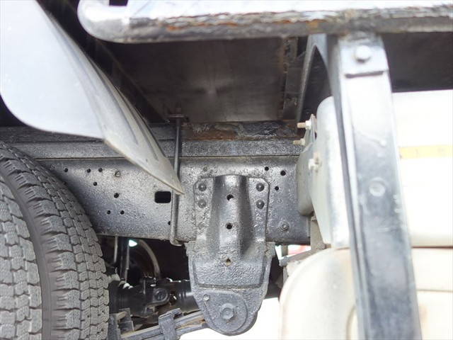 日野デュトロ平ボディ小型（2t・3t）[写真07]