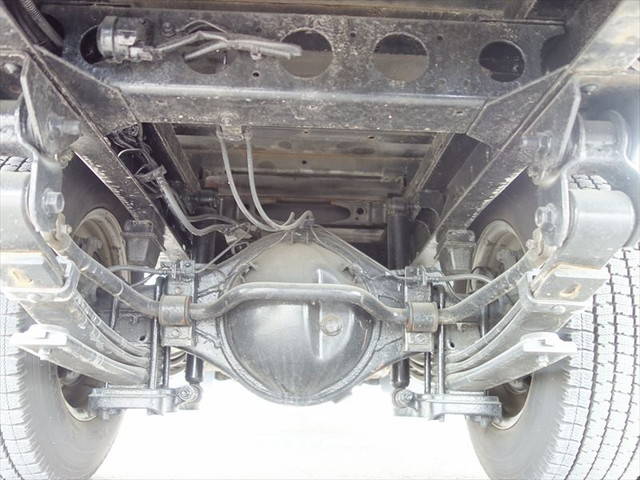 日野デュトロ平ボディ小型（2t・3t）[写真09]