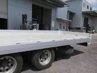 いすゞギガセルフクレーン4段大型（10t）[写真13]