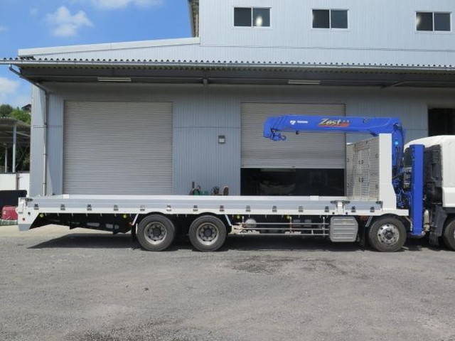 いすゞギガセルフクレーン4段大型（10t）[写真13]