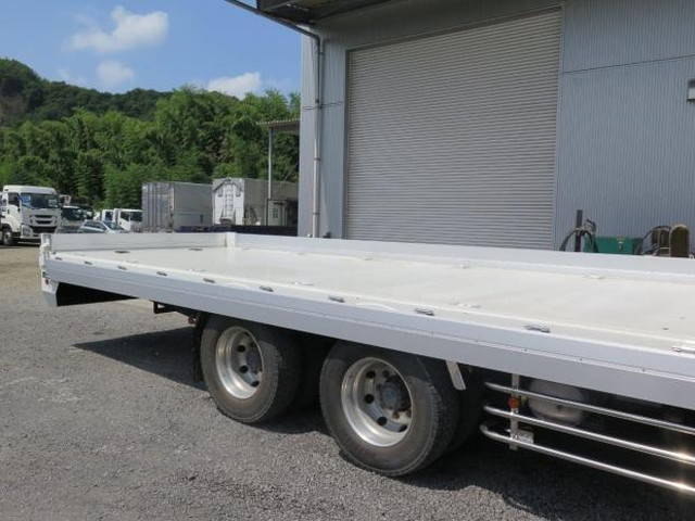 いすゞギガセルフクレーン4段大型（10t）[写真15]