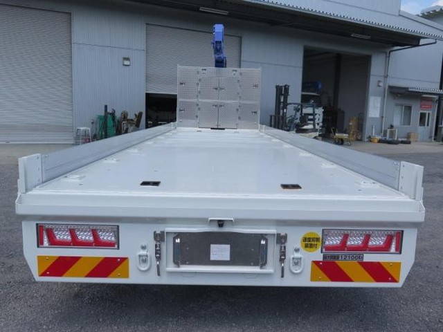 いすゞギガセルフクレーン4段大型（10t）[写真16]