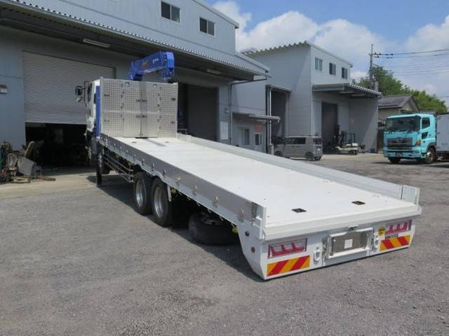 いすゞギガセルフクレーン4段大型（10t）[写真21]