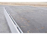 三菱ふそうキャンターアルミブロック小型（2t・3t）[写真13]