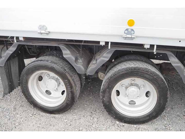 三菱ふそうキャンターアルミブロック小型（2t・3t）[写真17]