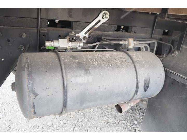 三菱ふそうキャンターアルミブロック小型（2t・3t）[写真20]