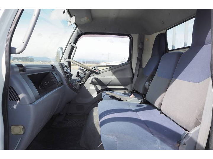 三菱ふそうキャンターアルミブロック小型（2t・3t）[写真38]