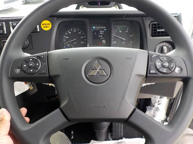 三菱ふそうスーパーグレートアルミウイング大型（10t）[写真14]