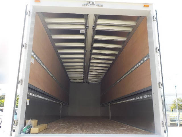 三菱ふそうスーパーグレートアルミウイング大型（10t）[写真23]