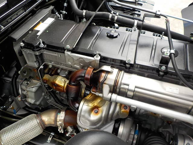 三菱ふそうスーパーグレートアルミウイング大型（10t）[写真39]