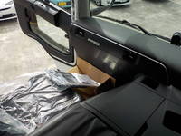 三菱ふそうスーパーグレートアルミウイング大型（10t）[写真07]