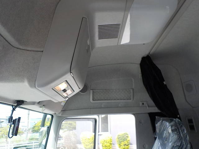 三菱ふそうスーパーグレートアルミウイング大型（10t）[写真08]