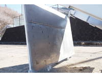 いすゞエルフ深ダンプ（土砂禁ダンプ）小型（2t・3t）[写真10]