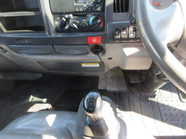 いすゞエルフダンプ小型（2t・3t）[写真13]