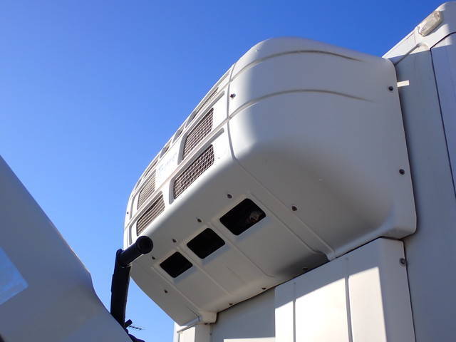 三菱ふそうキャンター冷凍車（冷蔵車）小型（2t・3t）[写真13]