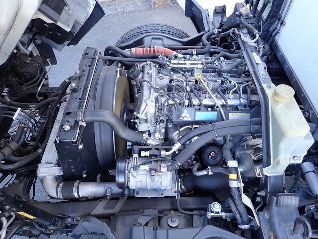 三菱ふそうキャンター冷凍車（冷蔵車）小型（2t・3t）[写真38]