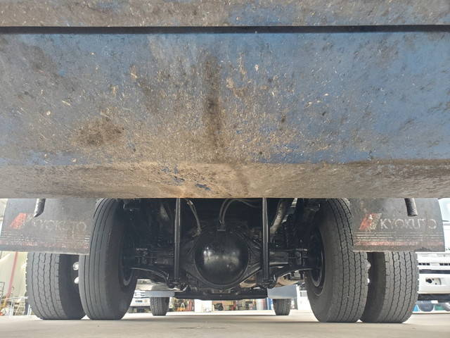 日野レンジャーパッカー車（塵芥車）中型（4t）[写真11]