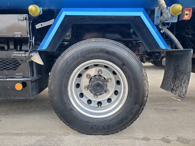 日野レンジャーパッカー車（塵芥車）中型（4t）[写真14]