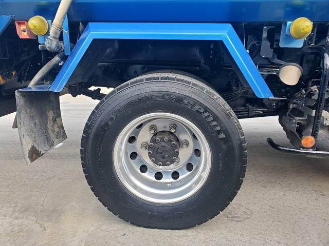 日野レンジャーパッカー車（塵芥車）中型（4t）[写真16]