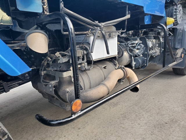 日野レンジャーパッカー車（塵芥車）中型（4t）[写真17]