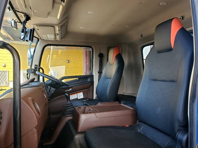 日野レンジャーパッカー車（塵芥車）中型（4t）[写真27]