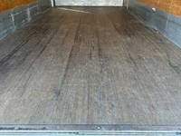 いすゞエルフアルミバン小型（2t・3t）[写真13]