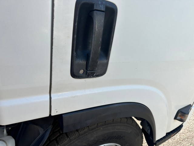 いすゞエルフアルミバン小型（2t・3t）[写真20]