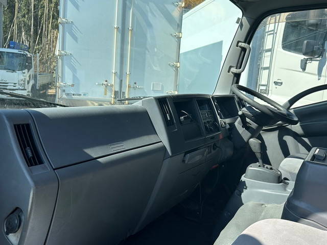 いすゞエルフアルミバン小型（2t・3t）[写真29]