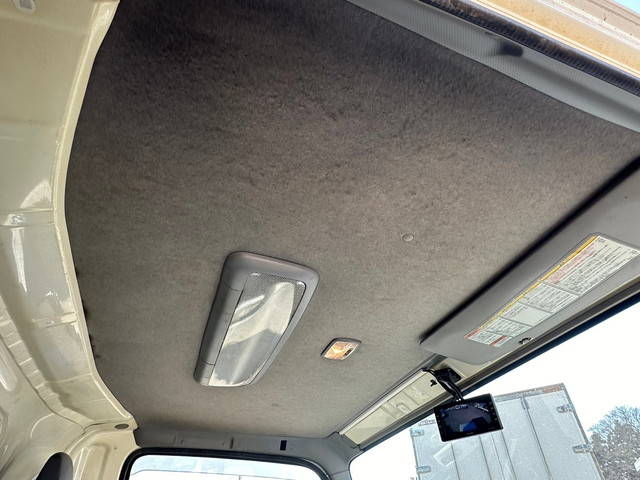 いすゞエルフアルミバン小型（2t・3t）[写真33]