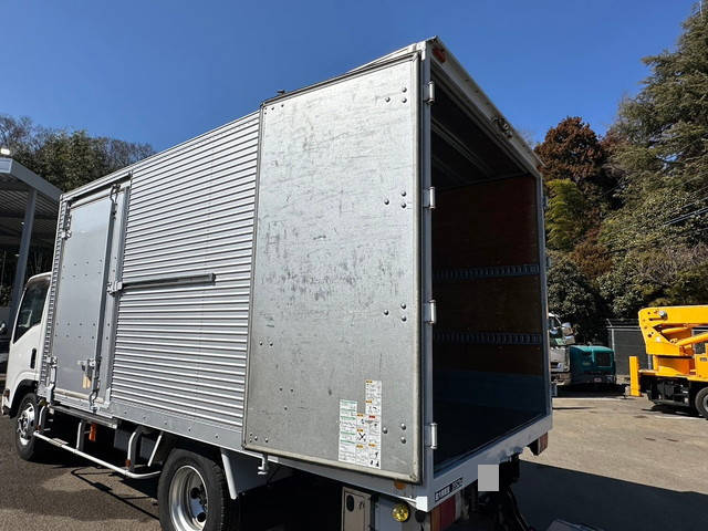 いすゞエルフアルミバン小型（2t・3t）[写真36]