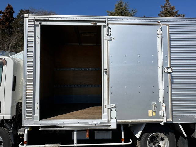 いすゞエルフアルミバン小型（2t・3t）[写真07]