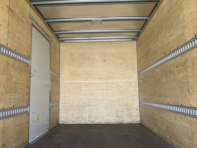 いすゞエルフアルミバン小型（2t・3t）[写真16]