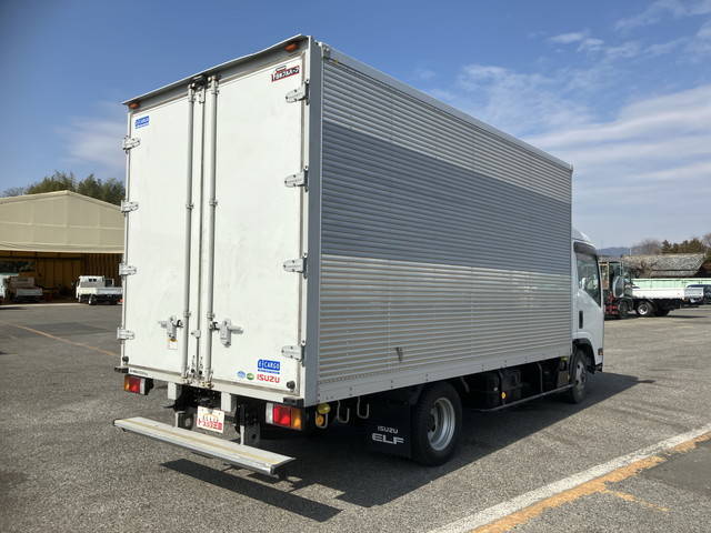 いすゞエルフアルミバン小型（2t・3t）[写真02]
